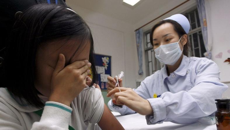 疫苗风波再起:走私、涉假、高价倒卖